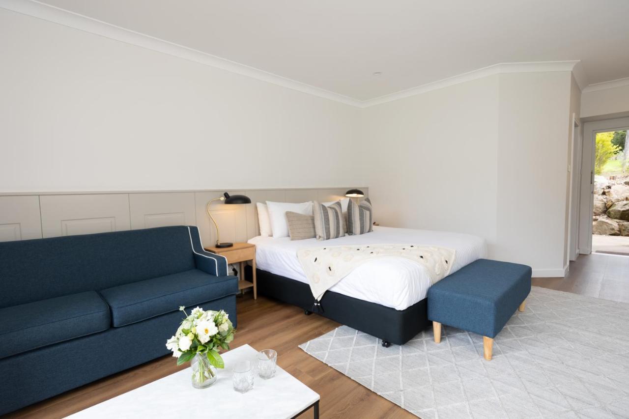 Готель Clare Country Club Екстер'єр фото