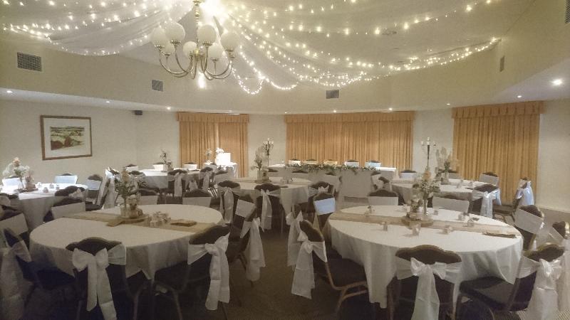 Готель Clare Country Club Екстер'єр фото
